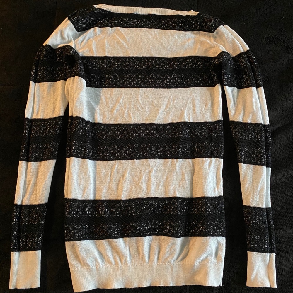 Sweater - Picture 2 of 3